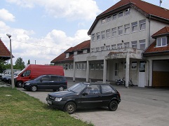 Ablak csere Északi front bal utána.JPG Ablak csere Északi front bal utána.JPG